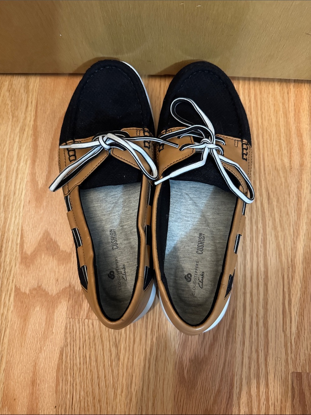 Clarks Black and Tan Two-Tone Casual Loafers - Picture 3 of 5
